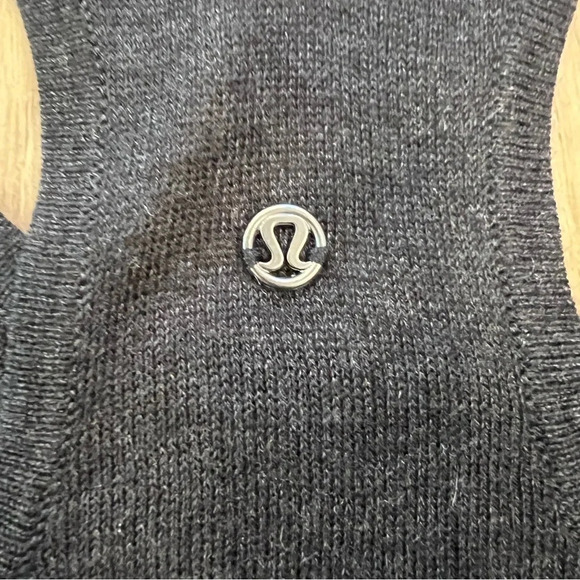 Lululemon Daya Knit Tank 
Size 6
Pit to pit 15”
Length 26” - Picture 7 of 7